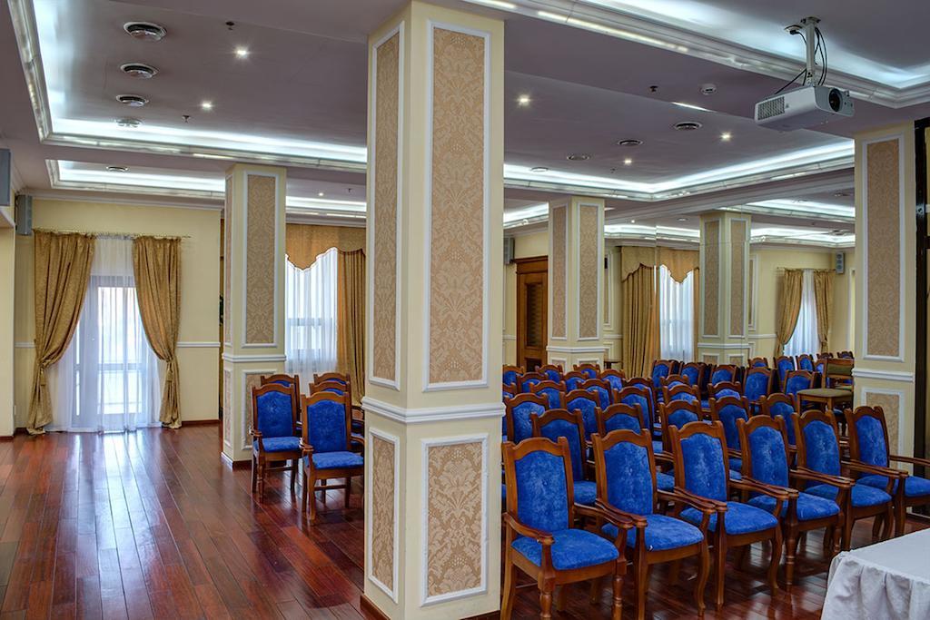 King Hotel Astana מראה חיצוני תמונה