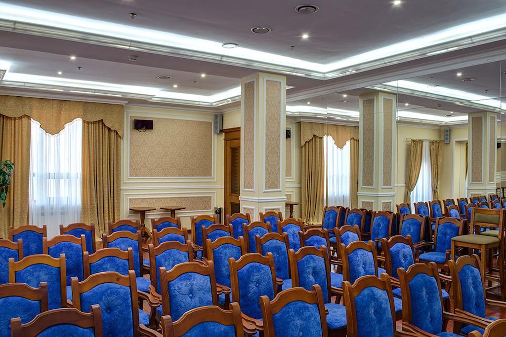 King Hotel Astana מראה חיצוני תמונה