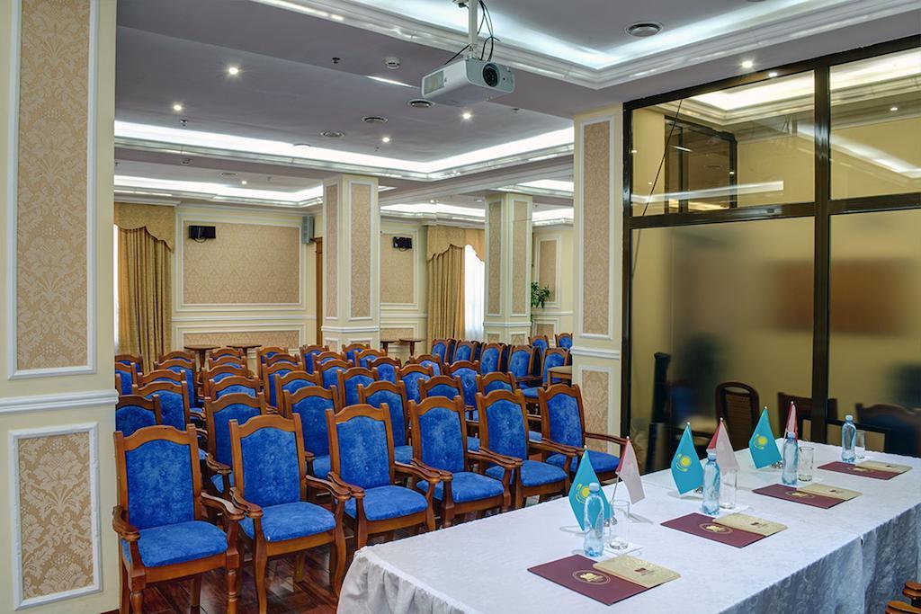 King Hotel Astana מראה חיצוני תמונה